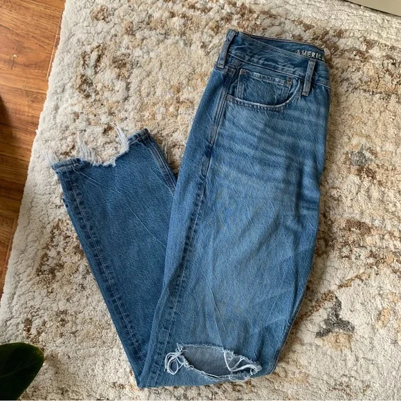 American Eagle Ripped Jeans - Picture 15 of 16